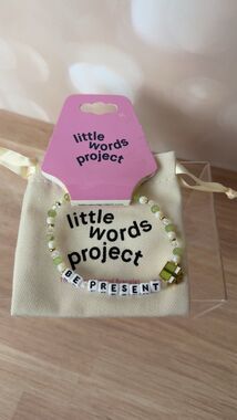 Little Words Project Be Present Festive Bracelet | M/L